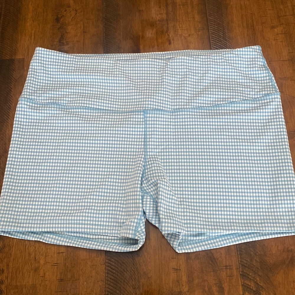 Womens Short Nike Yoga